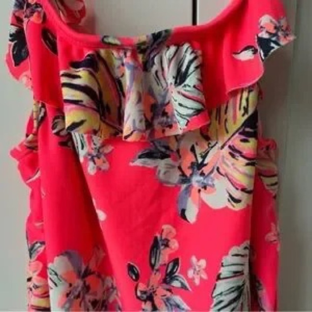 Floral Ruffled Strap Pink Tank Top - Picture 3 of 5